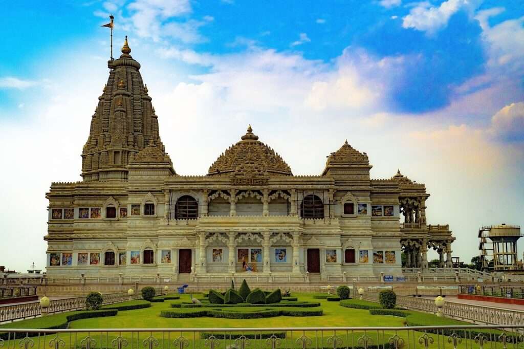 indian temple, vrindavan, mathura-4782290.jpg